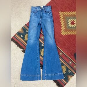 Alice + Olivia Beautiful High Rise Bell Flared Jeans In Stunner Size 4/27